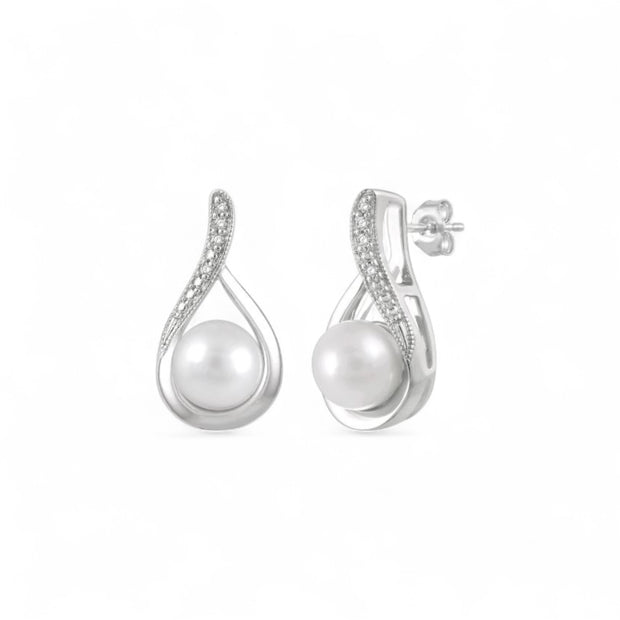 Pearl Earring