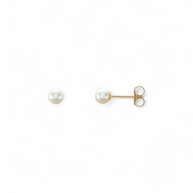Pearl Earring