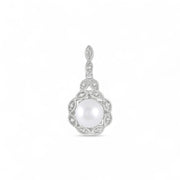 Pearl Earring